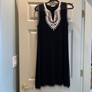 Max Studio knit dress black with cream details